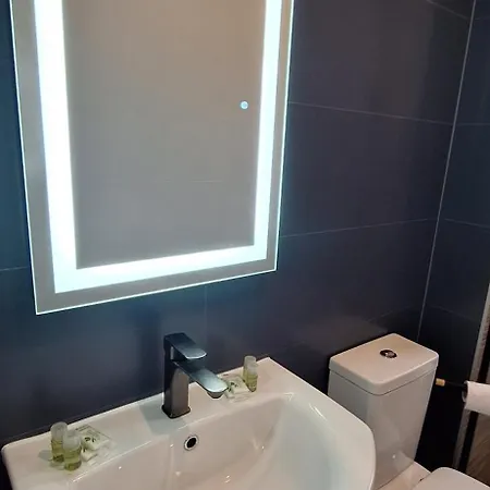 Mint 2 Apartment *